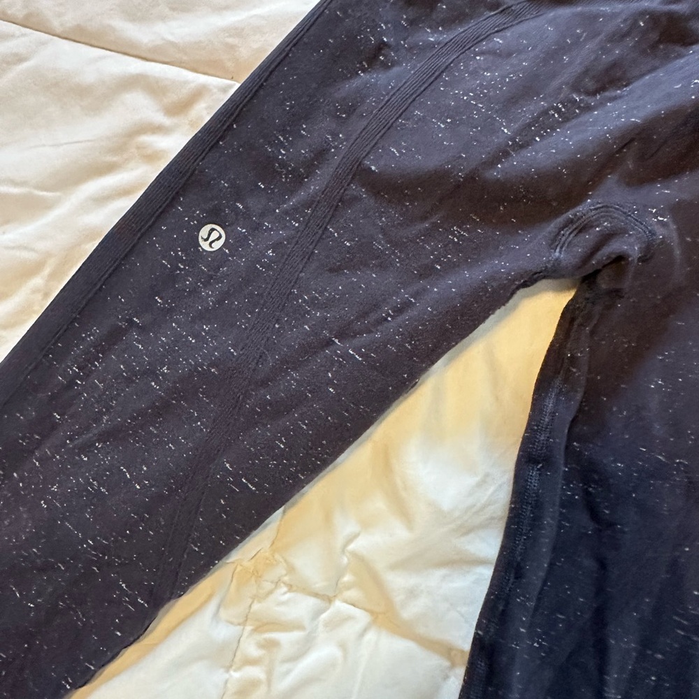 Lululemon | Navy Blue Speckled To Flow Leggings